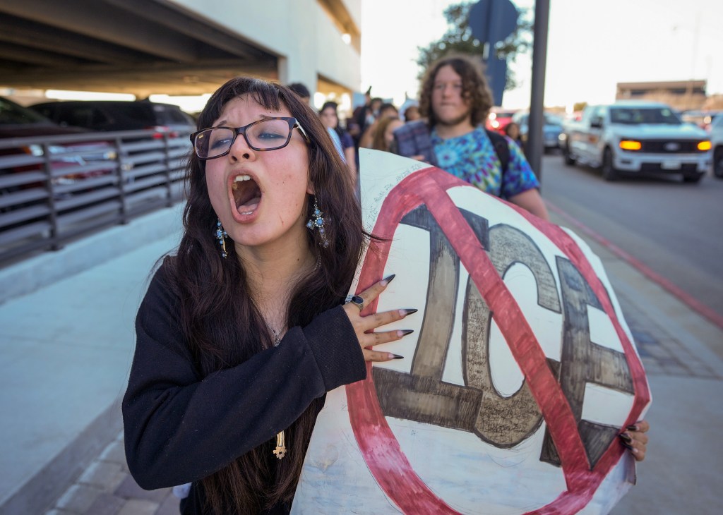 Outraged Salesforce employees demand CEO Benioff end ICE business ...