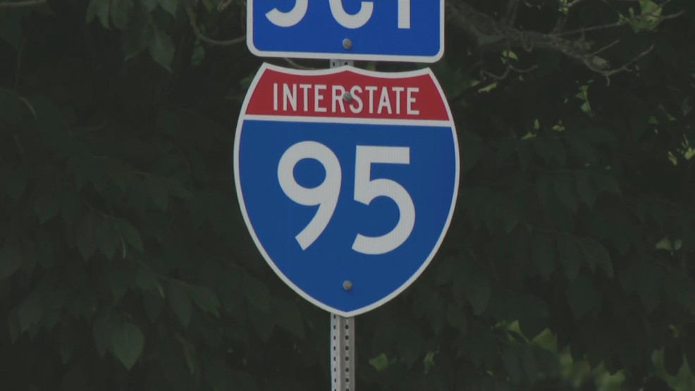 Man hit, killed by passing car while fighting with driver on I-95