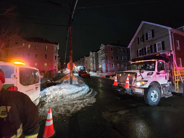 Homes evacuated due to gas leak in New Bedford