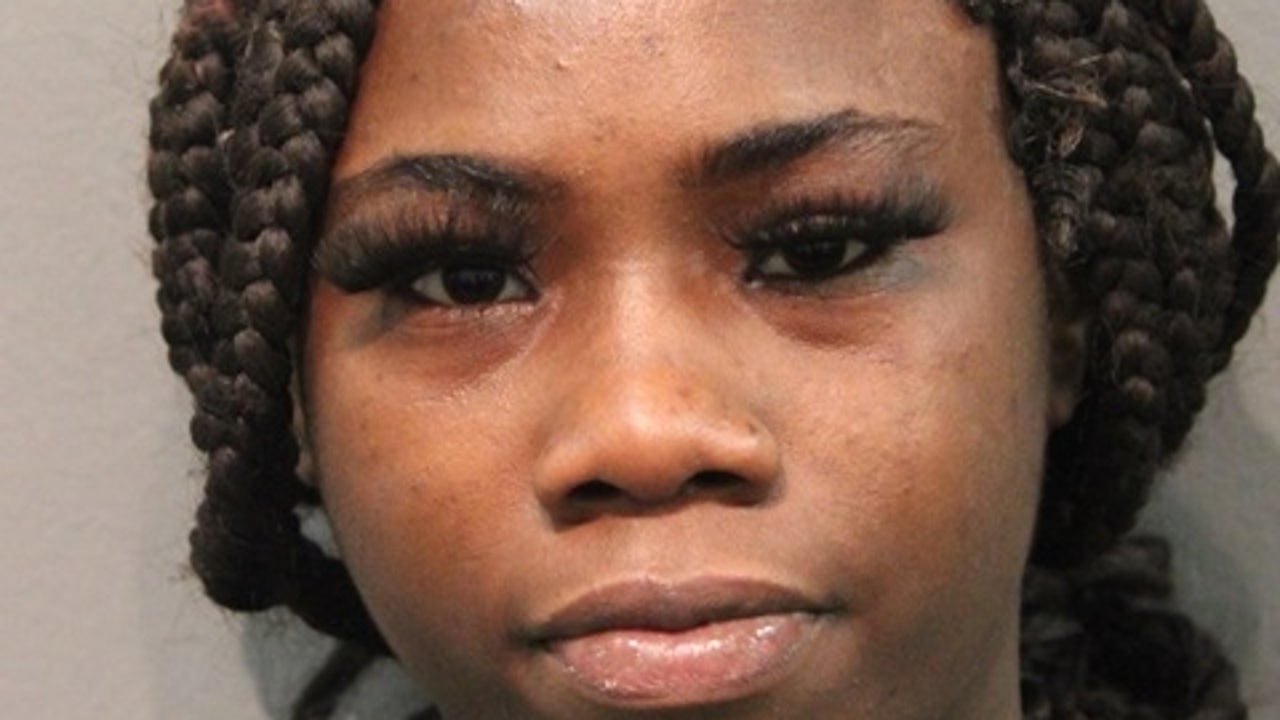 Chicago woman arrested nearly two weeks after 3 stabbed, including teen