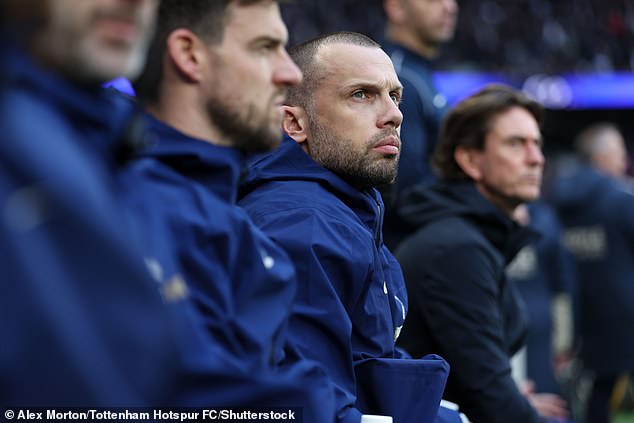 Tottenham consider appointing former Liverpool coach on interim basis ...