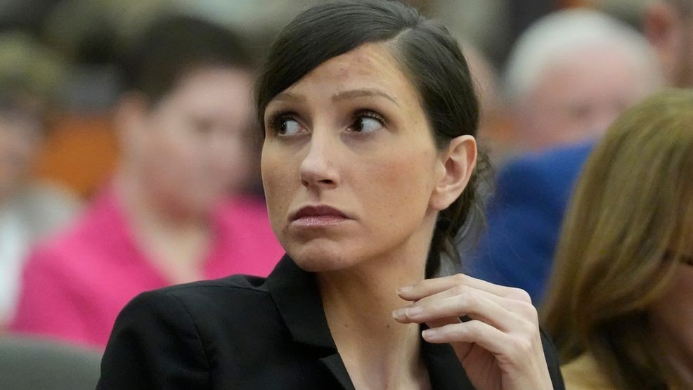 12-person jury selected in murder trial for Kouri Richins