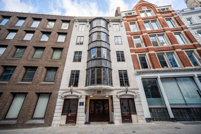 The UK’s 'poshest Premier Inn' opens inside historic former London ...