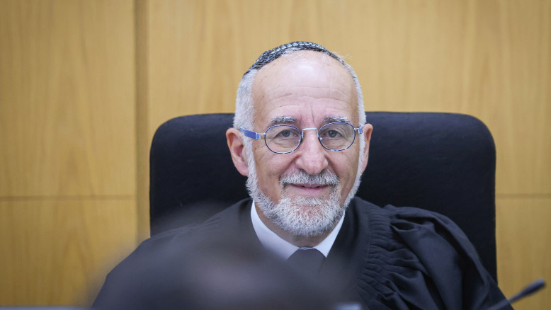 חילול שבת בבית המשפט העליון - אשר קולה קיבל החלטה דרמטית