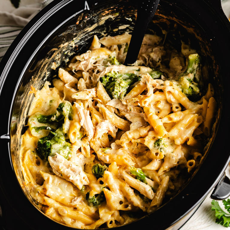 Crockpot Italian chicken pasta