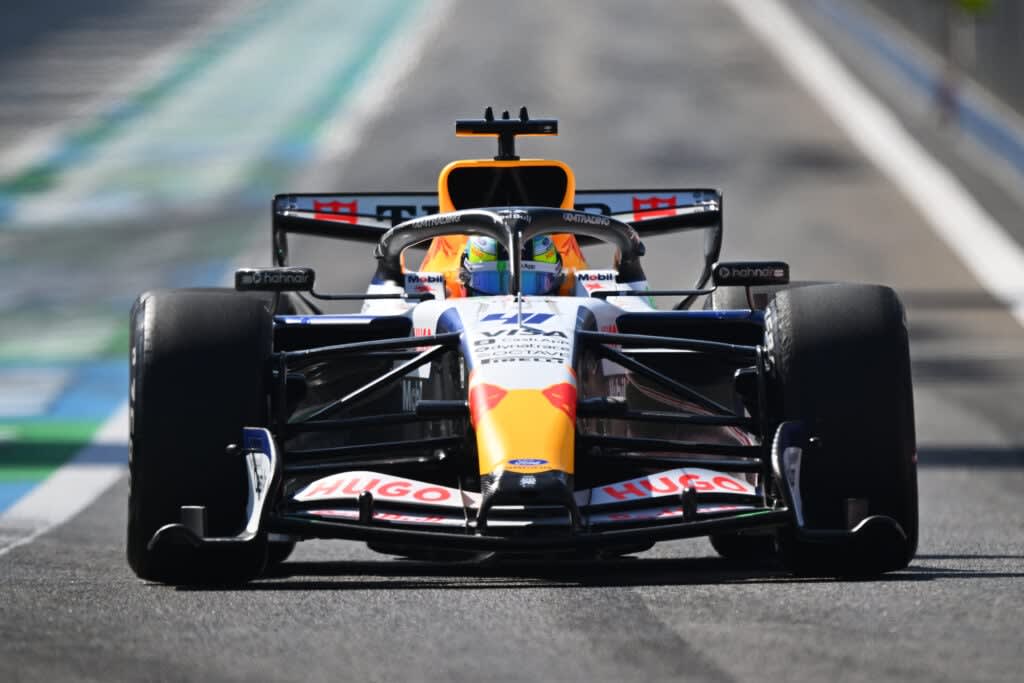 Jack Doohan notices Racing Bulls braking problem while watching F1 testing in Bahrain<br><br>