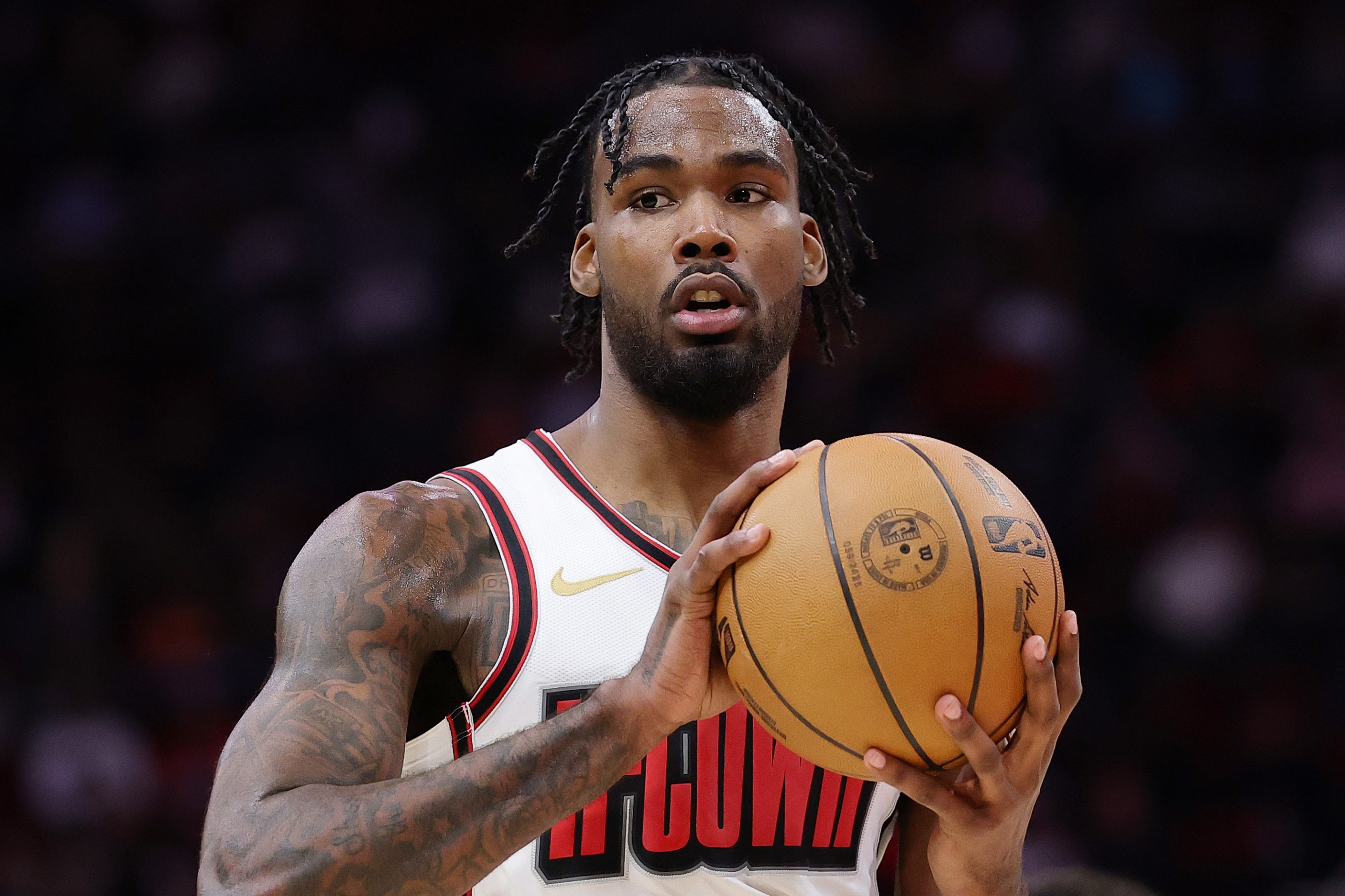 Lakers set to make move for $100 million frontcourt upgrade: Report<br><br>