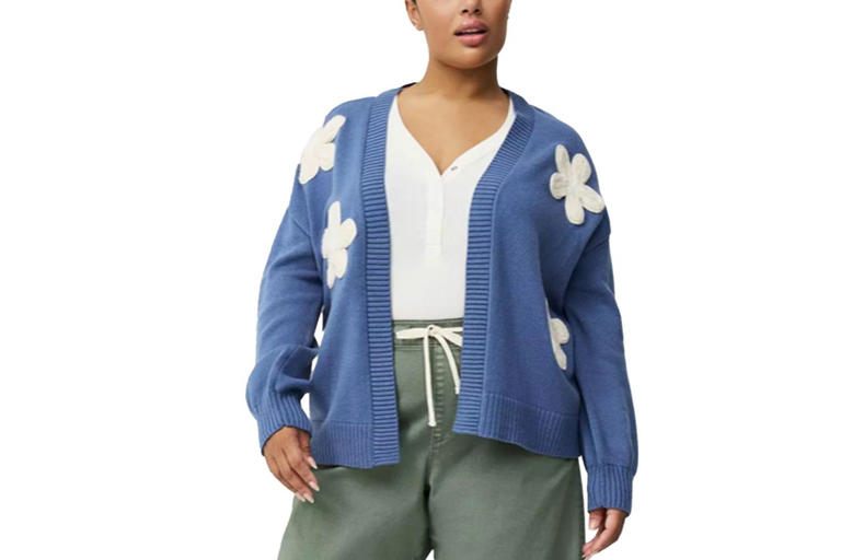 The 15 comfiest plus-size sweaters for travel—from expensive-looking ...