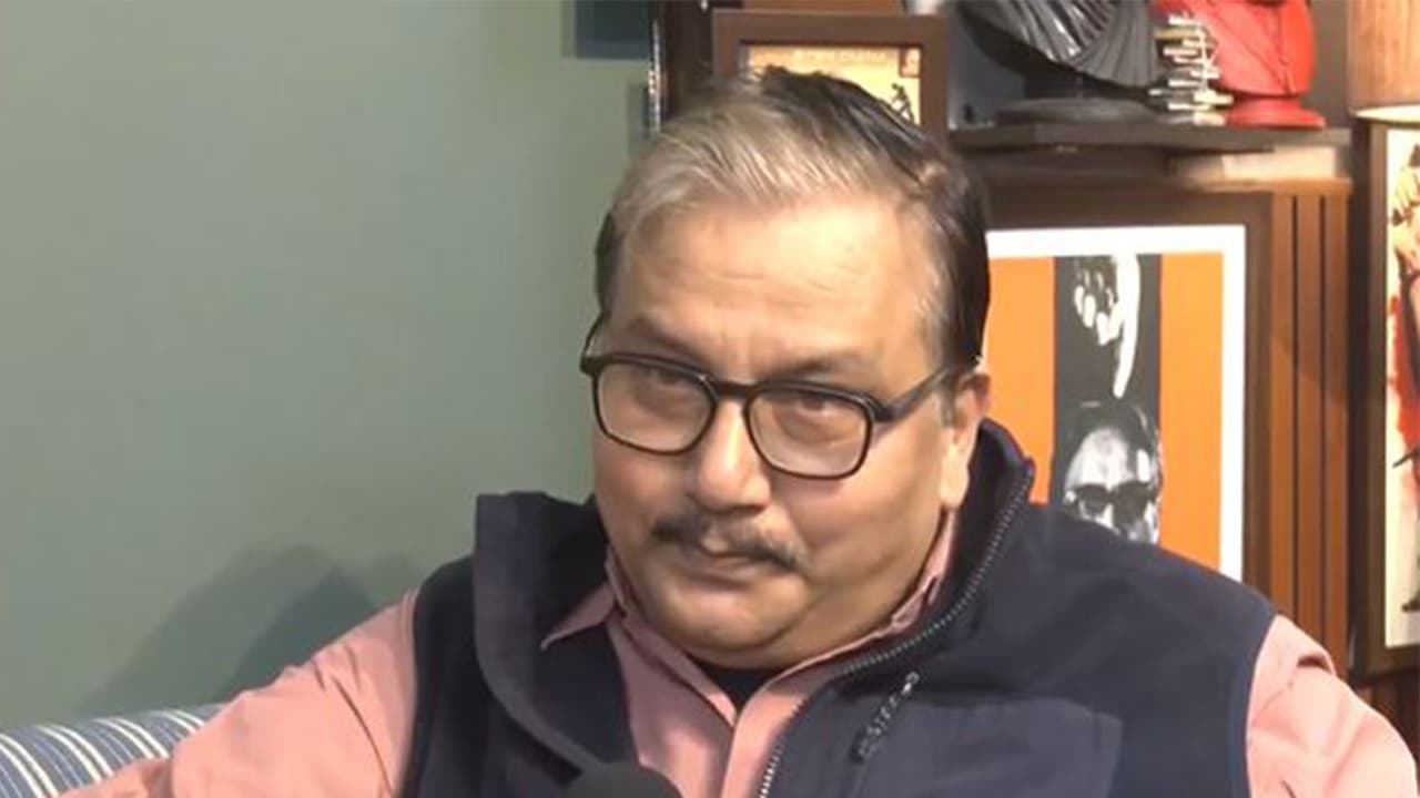 'Remove discrepancies first': Manoj Jha slams RSS chief's remarks