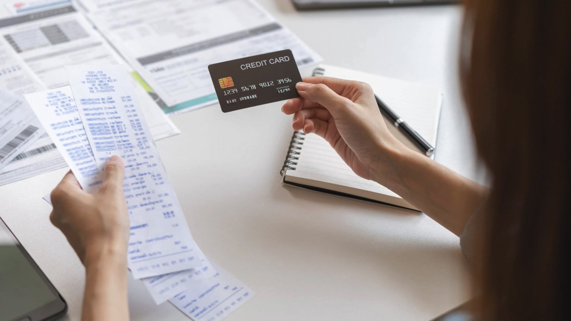 Is your $7,000 credit card balance normal or a red flag signaling ...