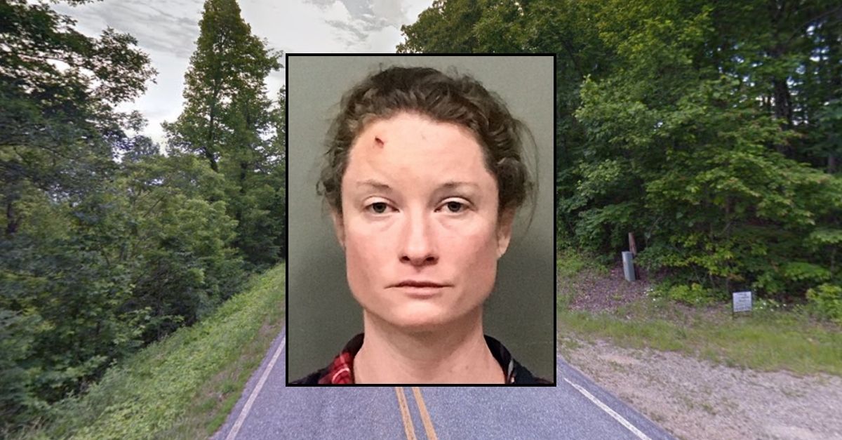 Girlfriend claims she blew boyfriend away with shotgun blasts while ...