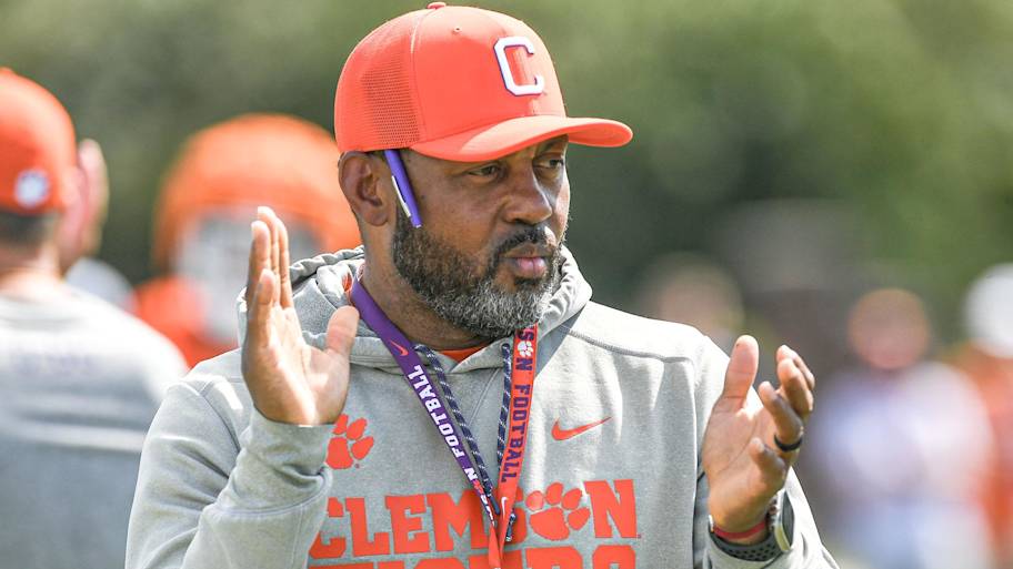 Four-star defensive back places Clemson Tigers in top 10