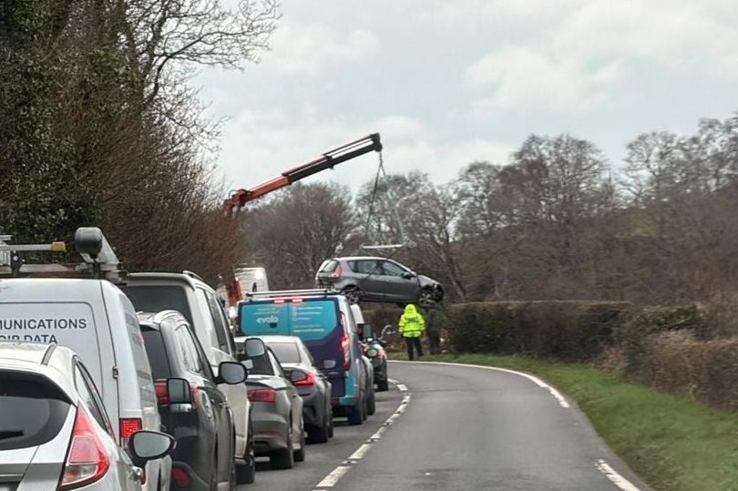 Crash closed A487 in both directions near Machynlleth