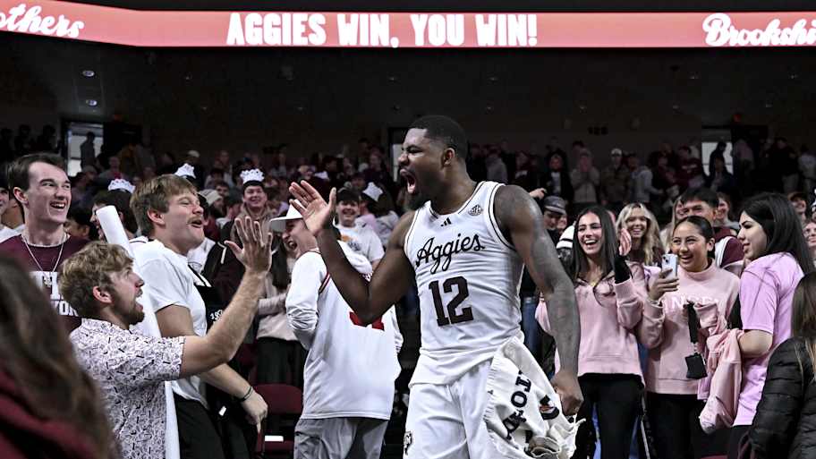 Rashaun Agee stresses SEC depth as Texas A&M prepares for Ole Miss