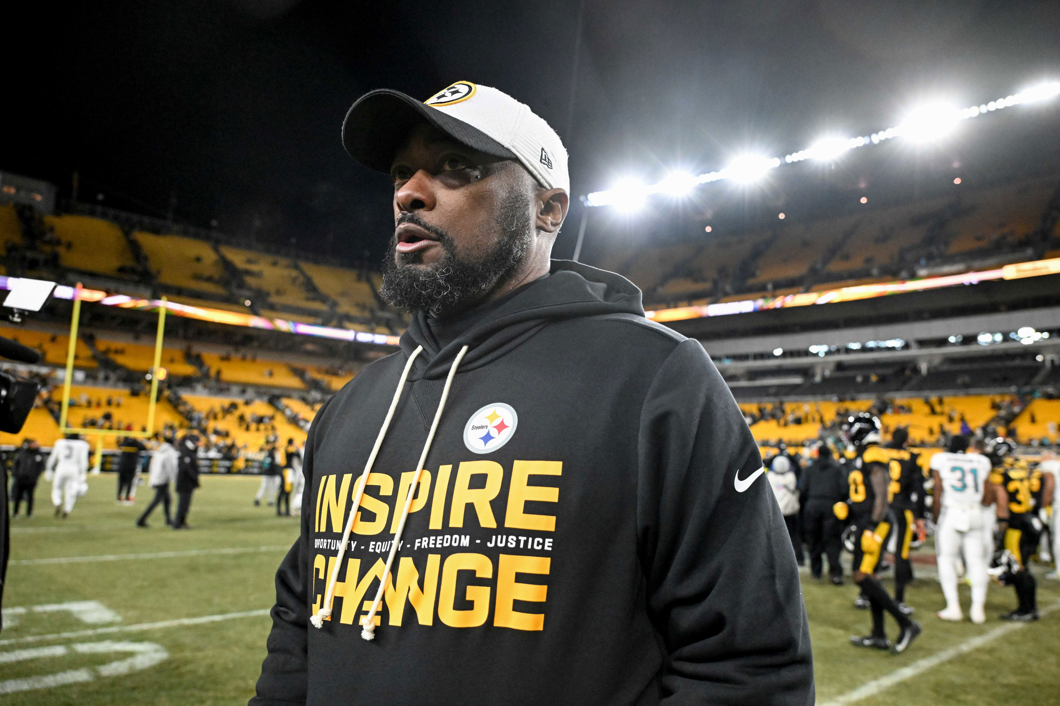 Former Steelers WR: ‘Over 70 people’ held Zoom call thanking Mike Tomlin