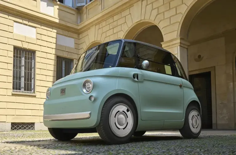 Auto chiquito pero bonito, es el Topolino Corallo de Fiat ...