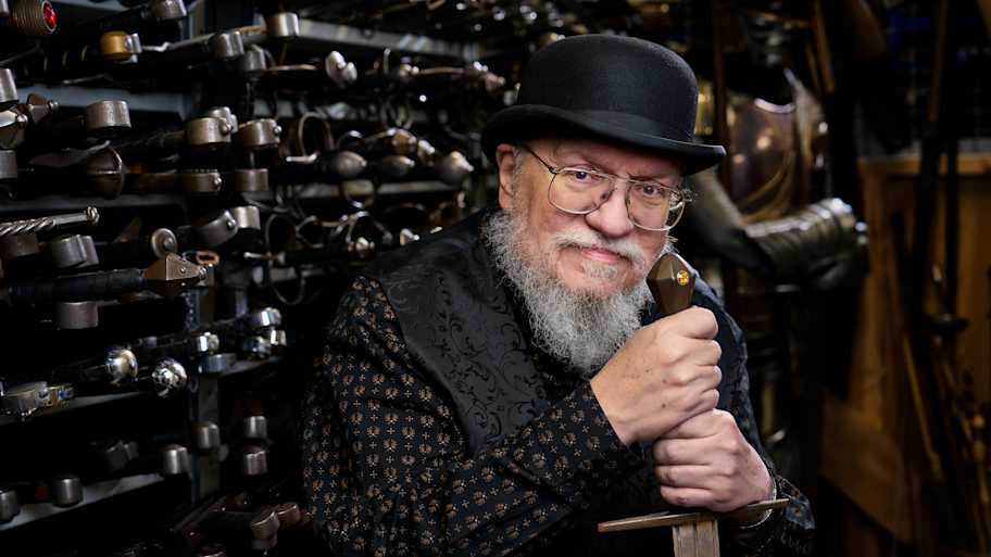 Game of Thrones: The Mad King stage play announced to premiere in ...