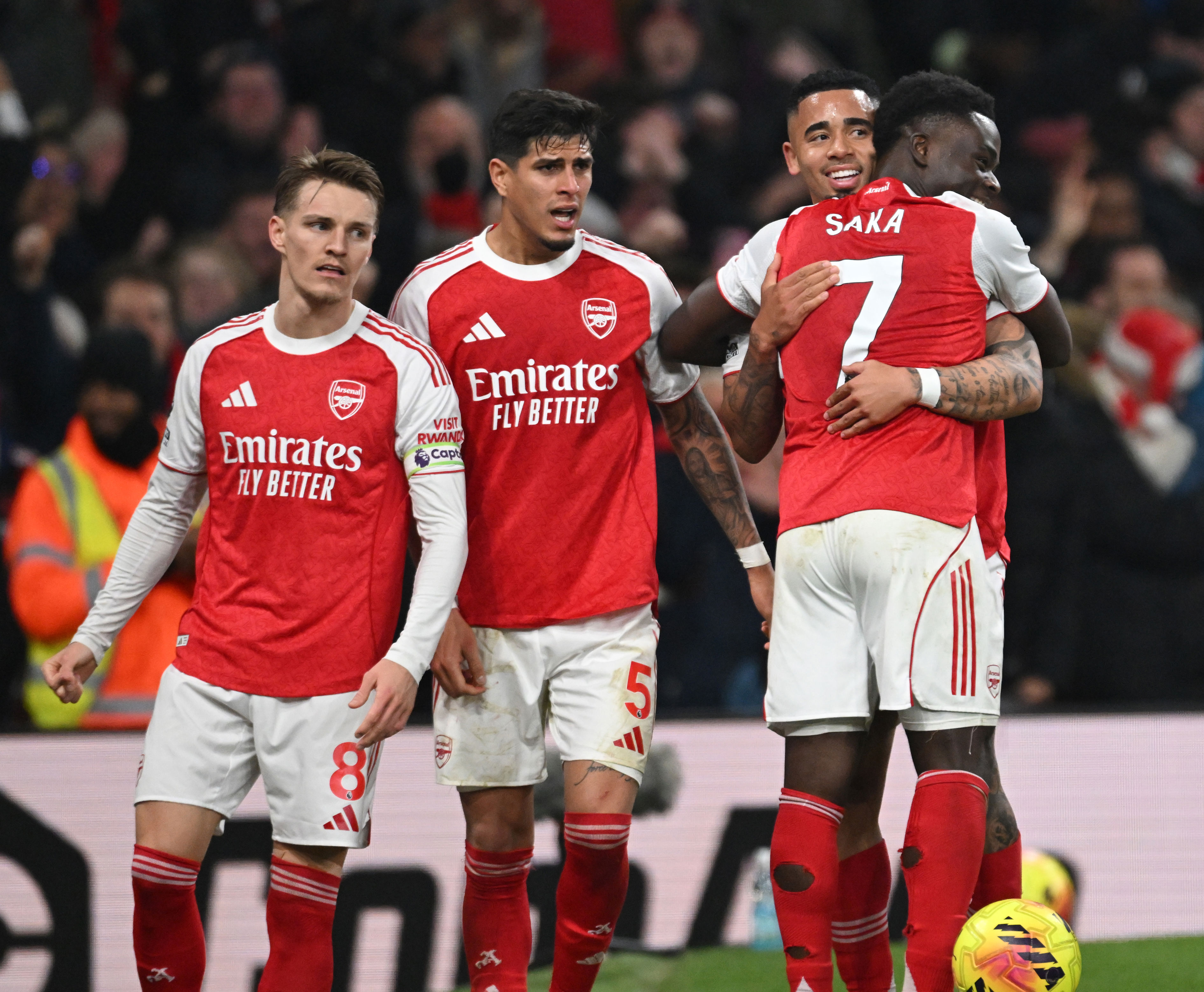 Wolves 2-2 Arsenal: Edozie equaliser earns point for hosts - Live