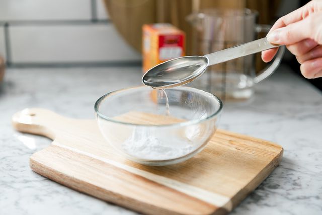 making a baking soda paste