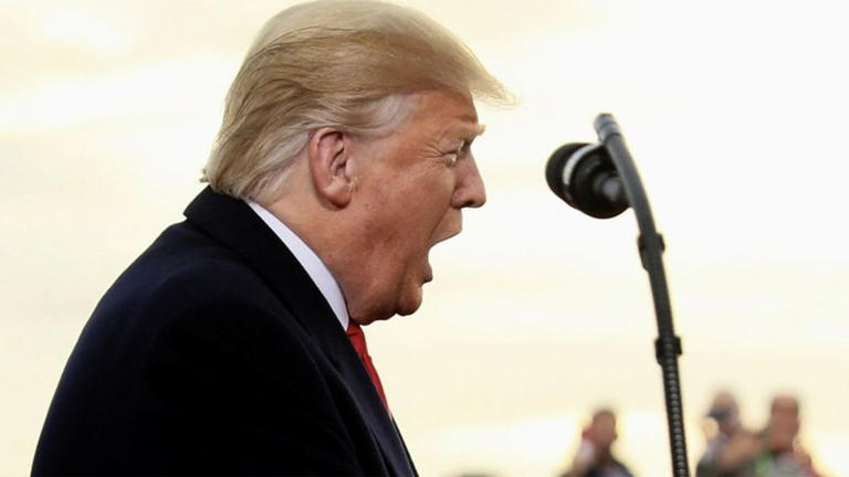 Trump demands US ally keep Indian Ocean island as possible war looms