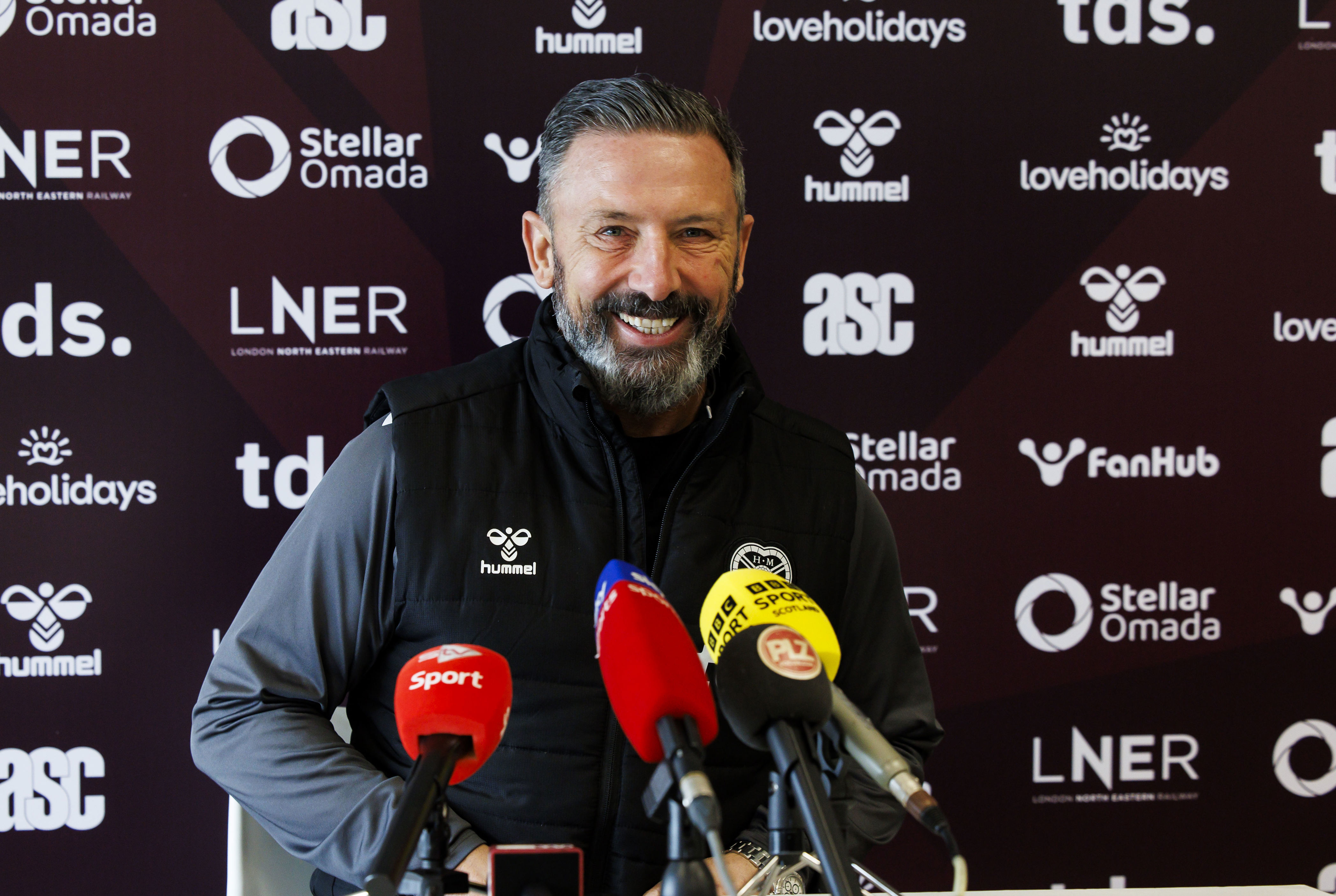 'Anybody who doesn't is wrong' - Derek McInnes on Hearts title chances ...
