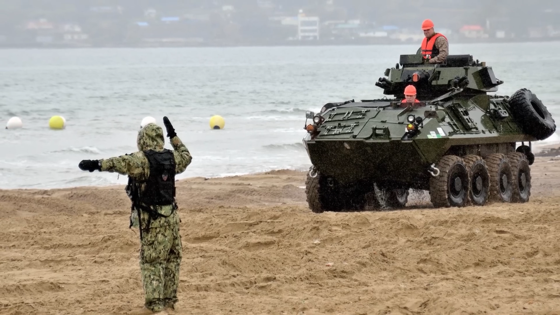 Canada’s $25 million armored vehicle package explained, how LAV II ...