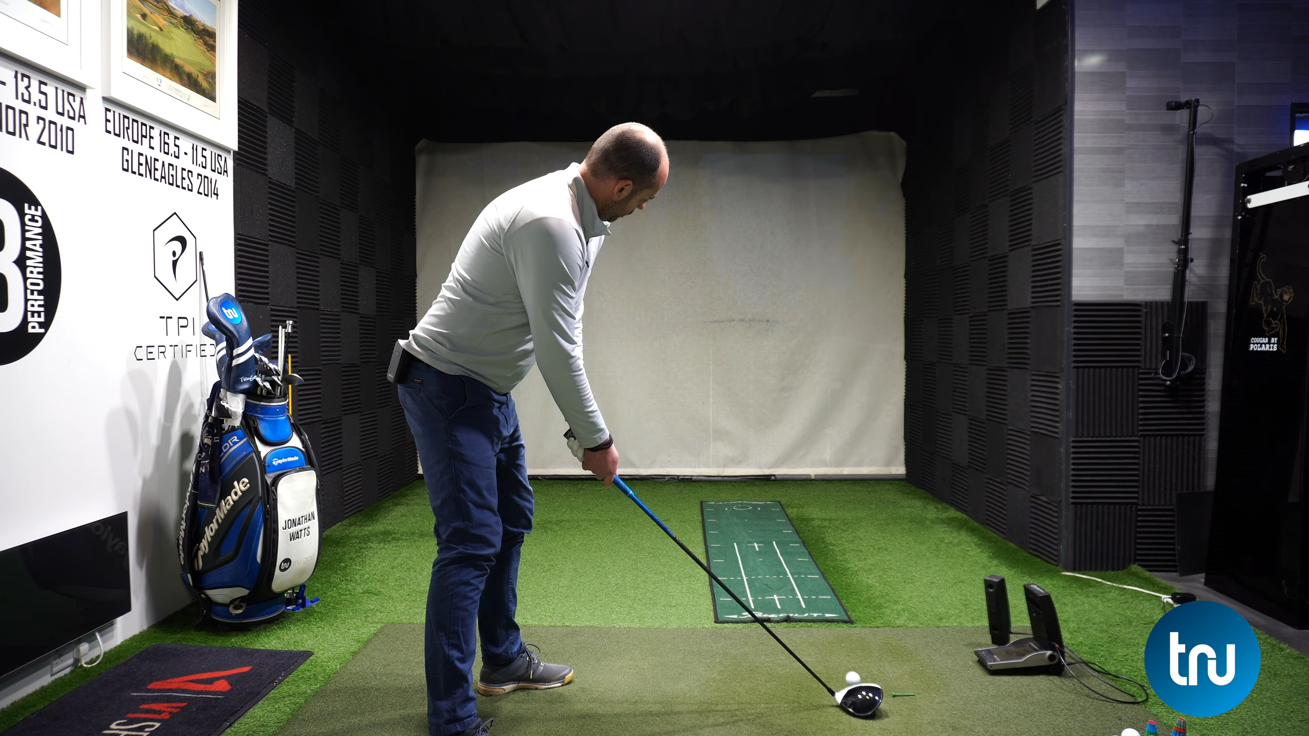Why you should stop staring at the golf ball