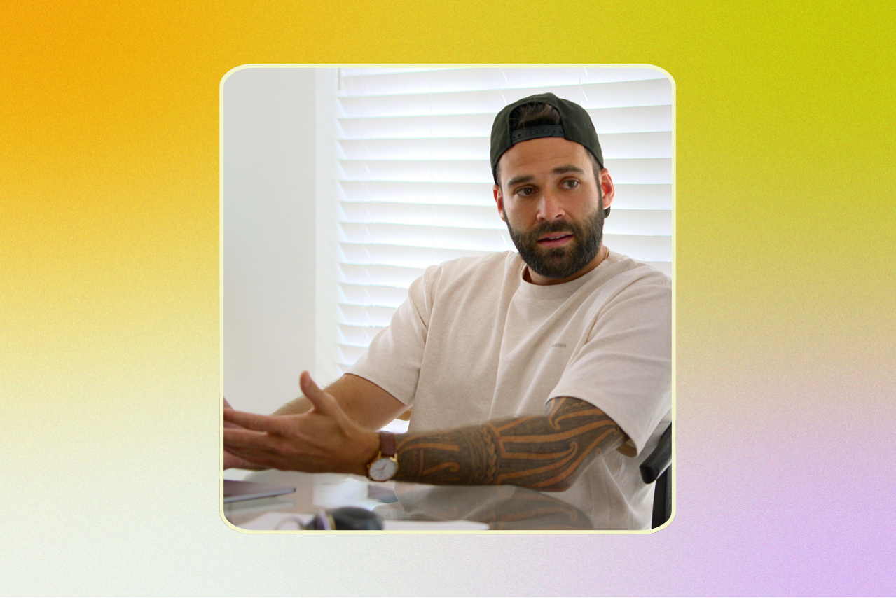 We really need to talk about Ashley & Alex’s period tracker ...