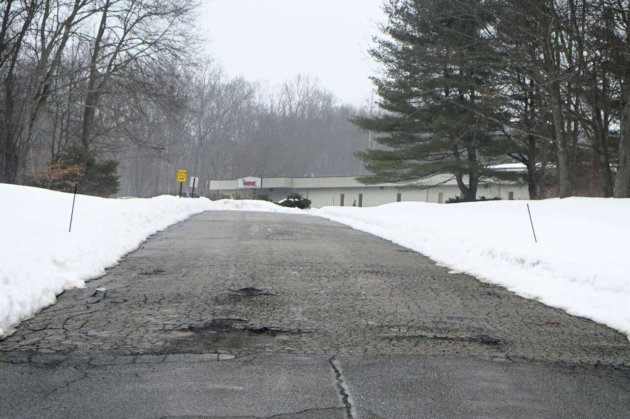 Plans scrapped for controversial juvenile detention center in Tolland<br>