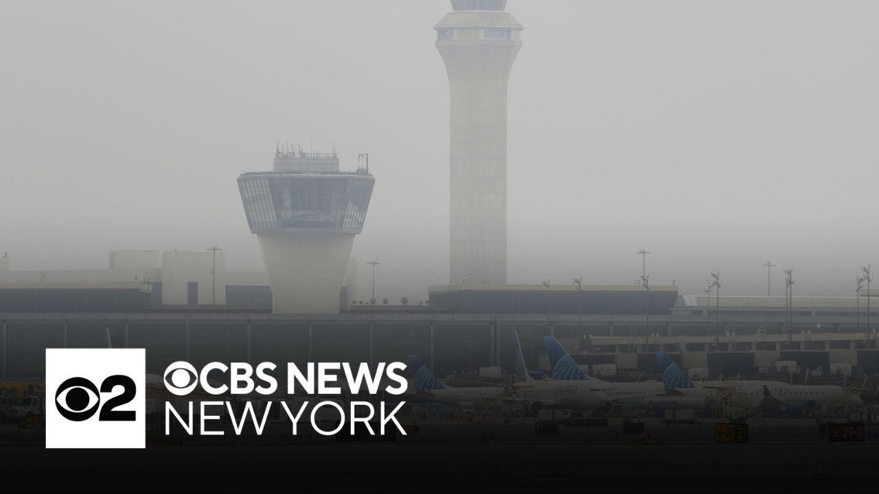 Newark Airport closed, ground stop issued due to aircraft emergency, FAA says<br><br>