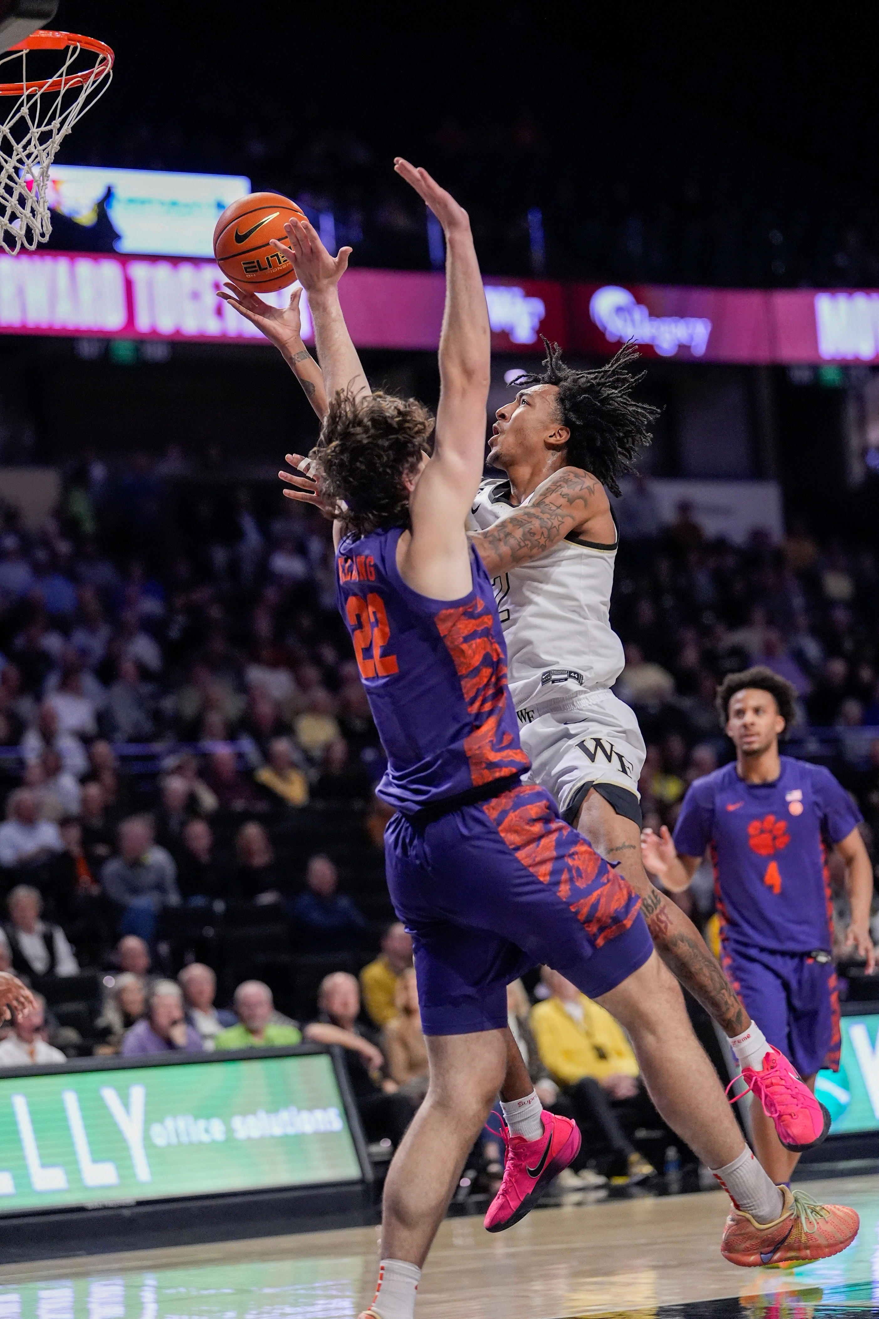 Clemson basketball drops third straight, falls to Wake Forest