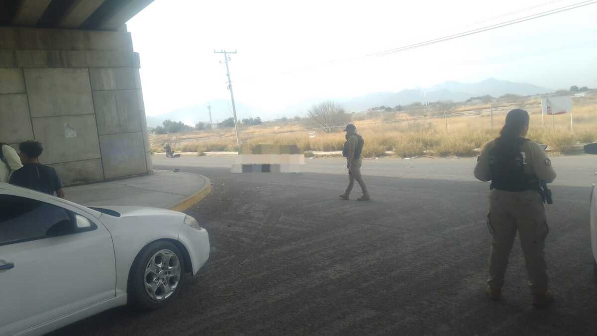 Motociclista menor de edad arrolla y mata a mujer en Gómez Palacio
