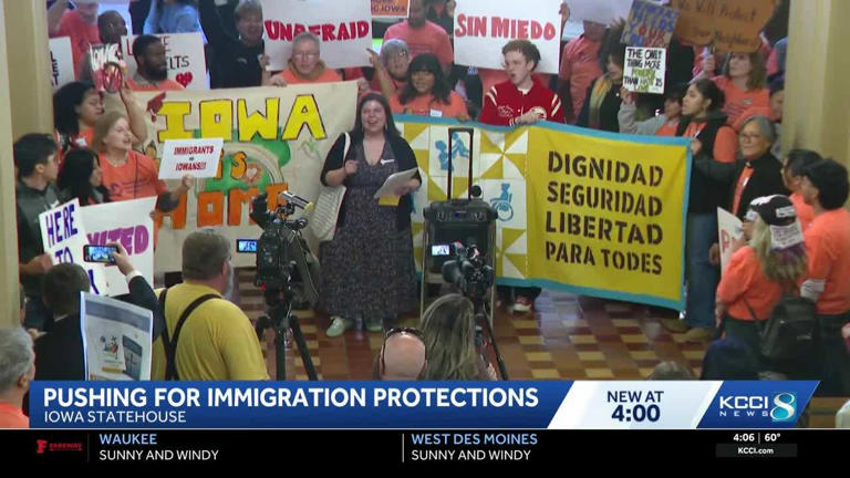 Immigration advocates rally at Iowa Statehouse for expanded resources