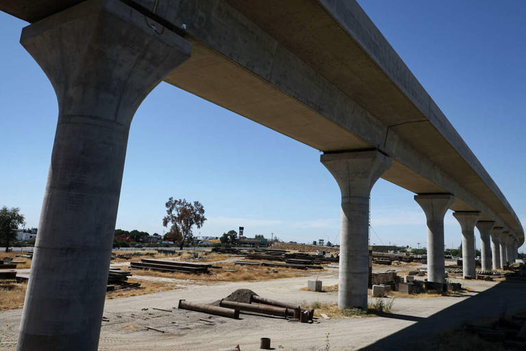 California high-speed rail chief on voluntary leave after arrest