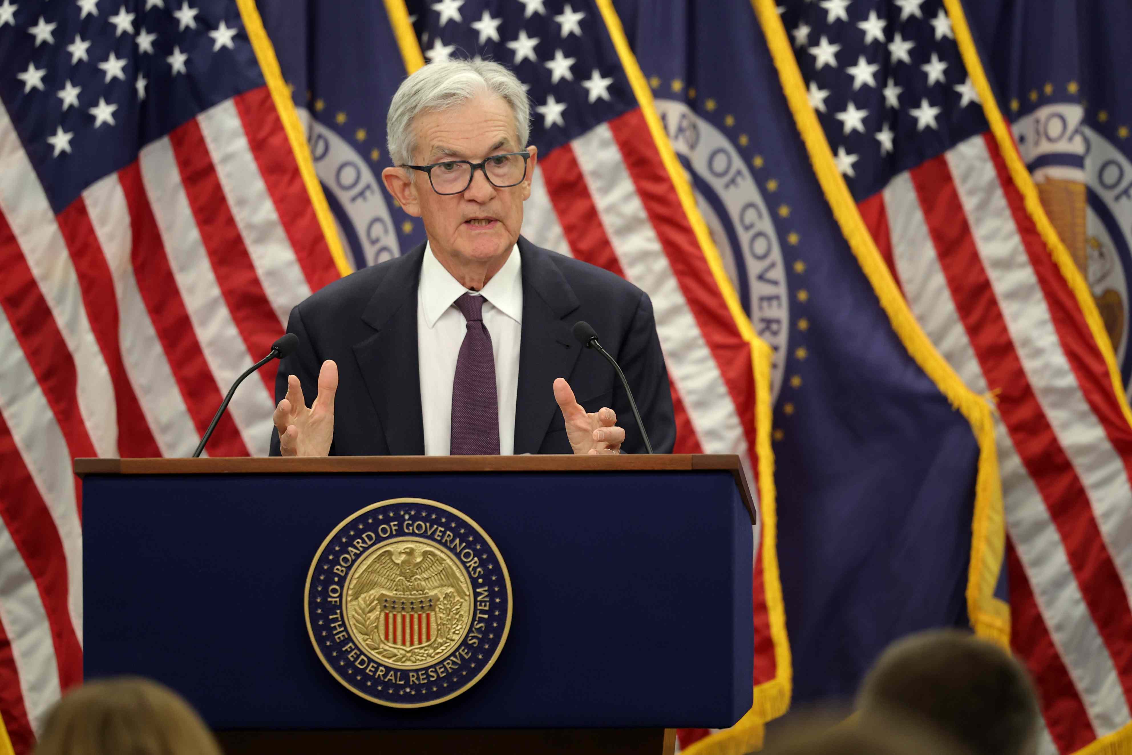 Fed minutes show division as rate cuts remain on the table
