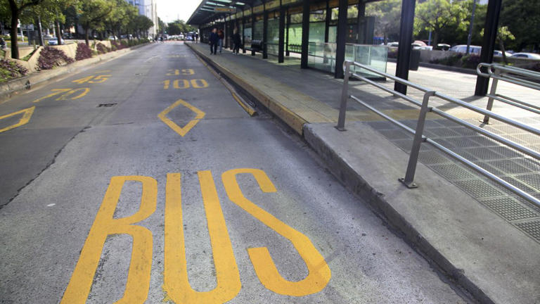 La UTA anunció un paro de colectivos para este jueves y agrava la ...