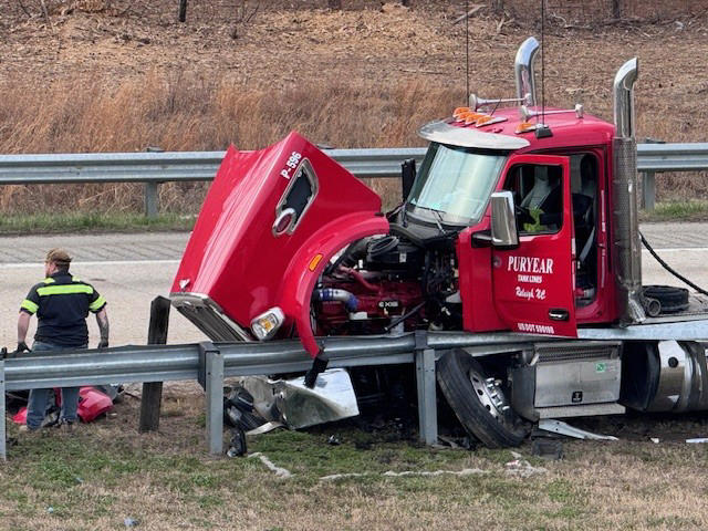 Crash involving tractor-trailer shuts down Interstate 95 south in ...