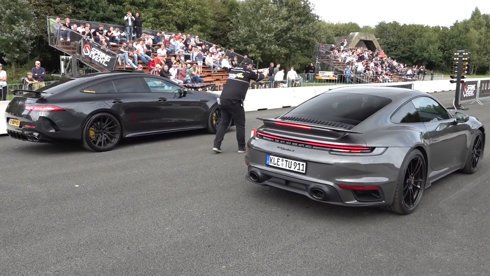 Can AMG GT beat Porsche 911 in sprint competition?