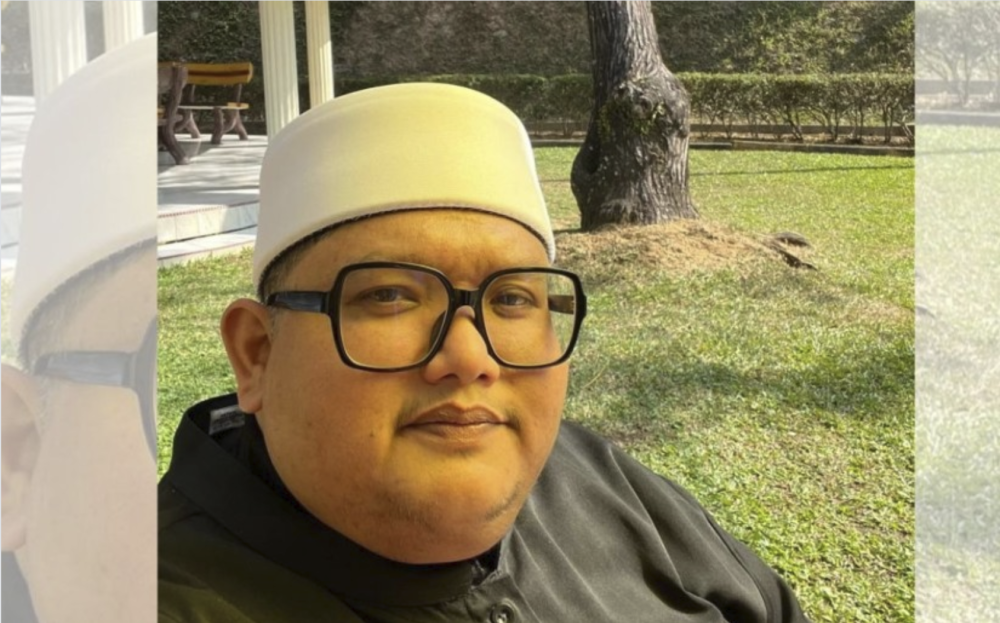 Mosque Bilal draws attention with voice resembling that of late Rabbani ...