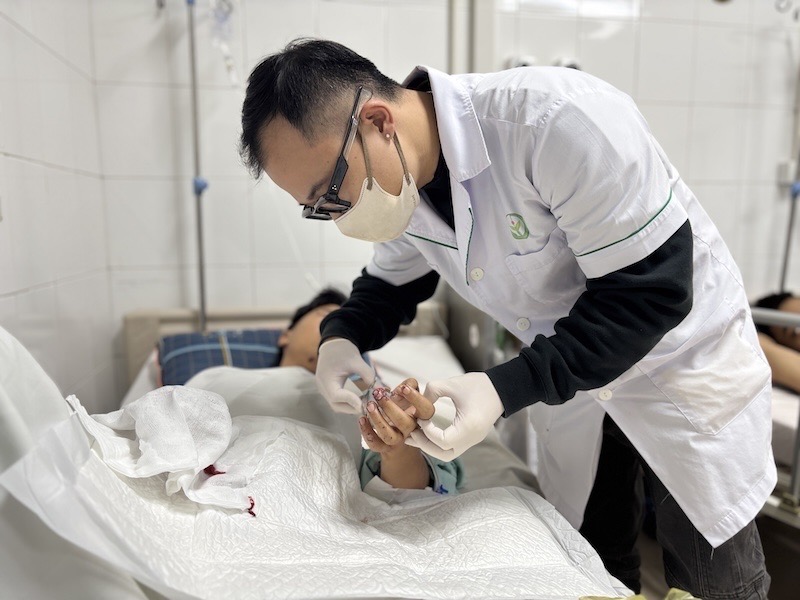 Pháo nổ khiến 141 người phải nhập viện sau 4 ngày nghỉ Tết