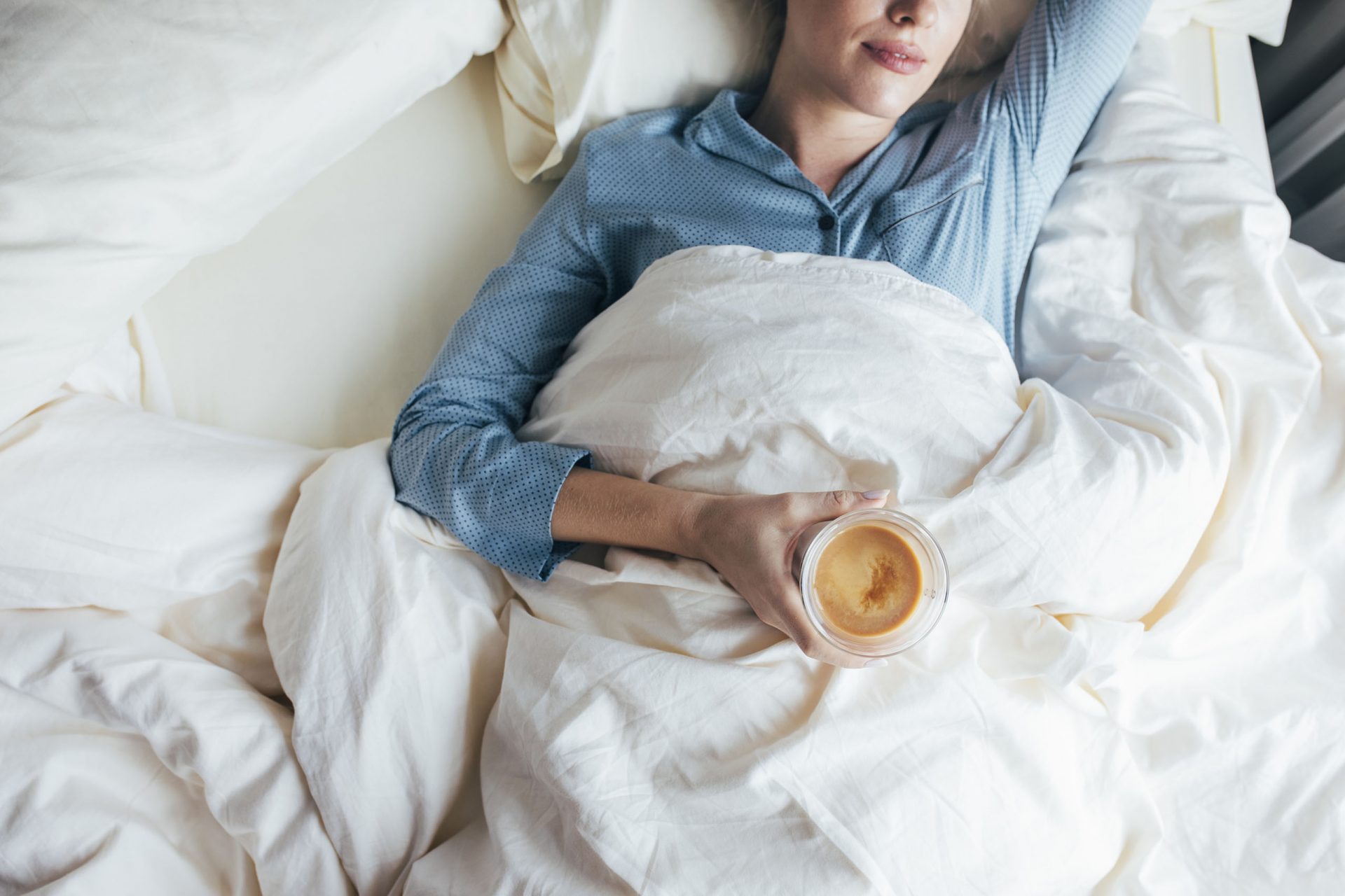 Coffee nap: the new health trend that combines coffee with napping