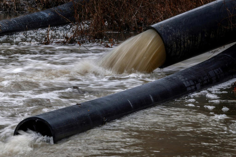 DC mayor declares emergency, asks President Trump for help on sewage ...