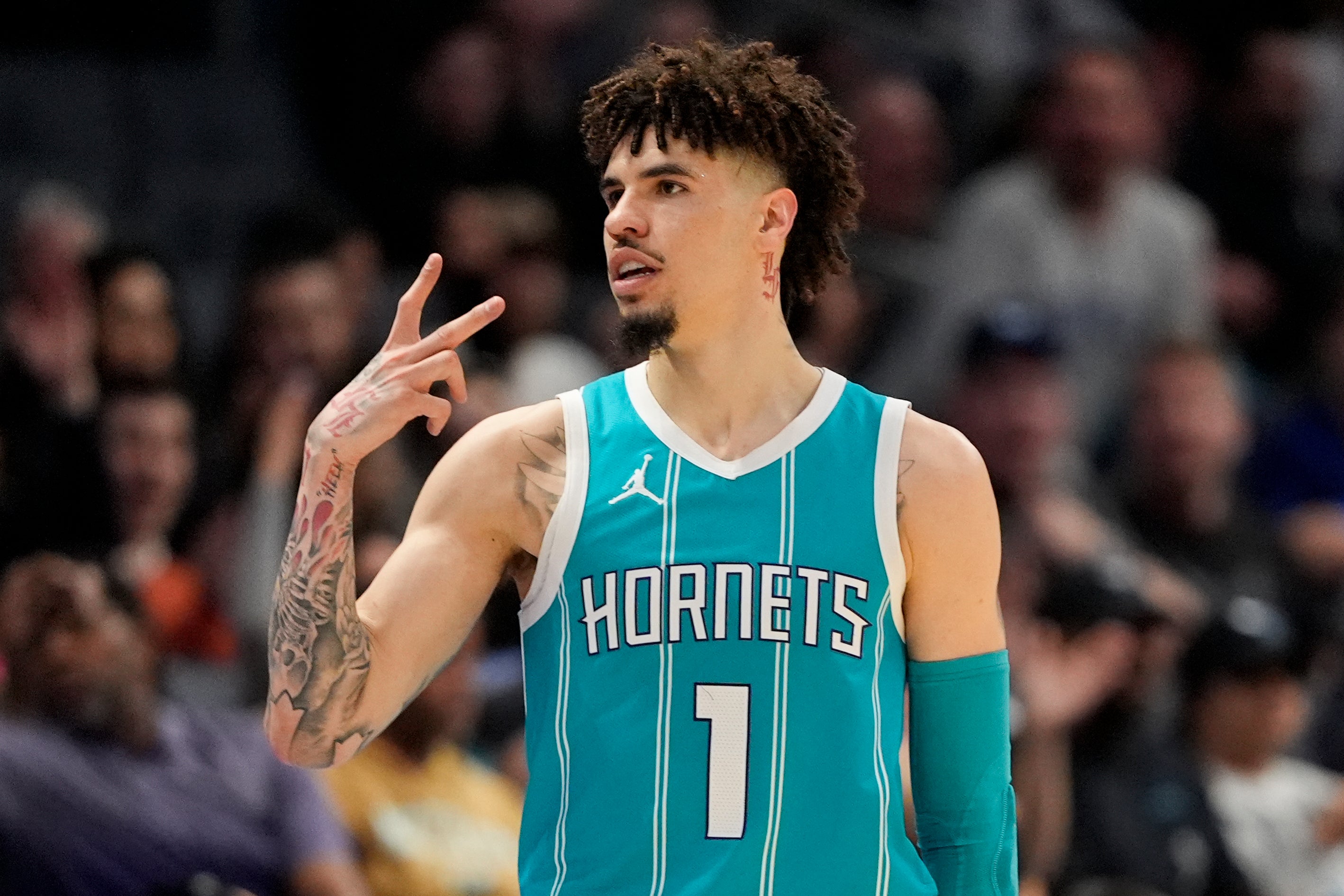 Charlotte Hornets star LaMelo Ball unharmed after car crash