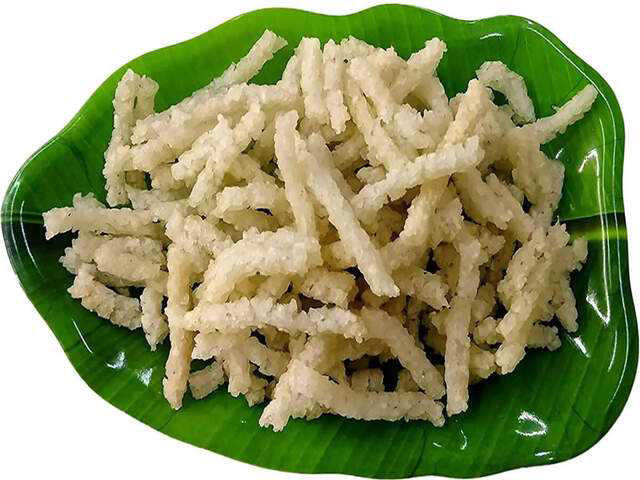 Delicious chawal ki kachri recipe for Holi celebrations