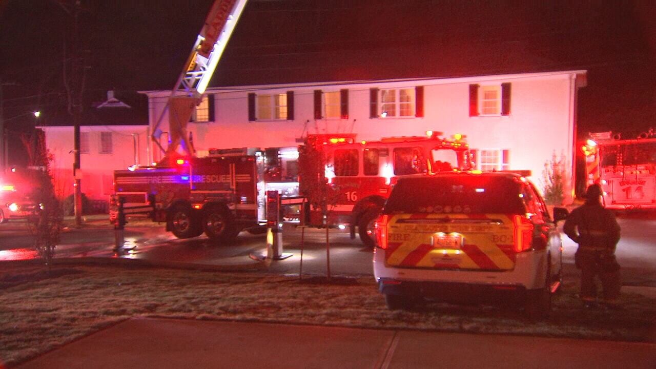 South Charlotte home seriously damaged in early-morning blaze