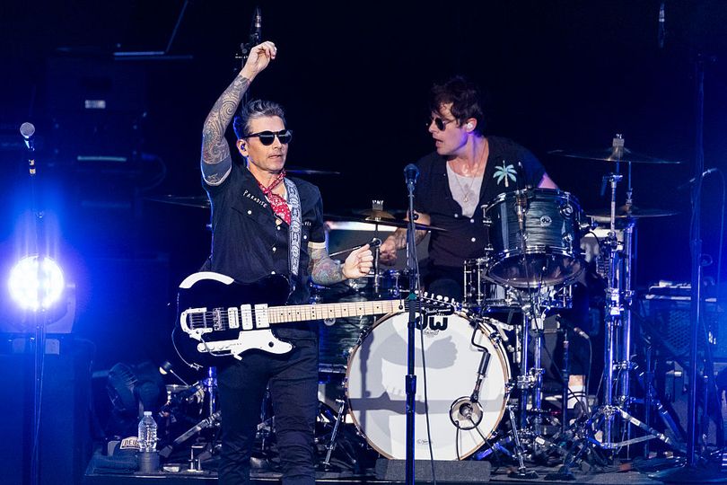 Rock star quits iconic band after nearly a decade as gutted fans rush ...