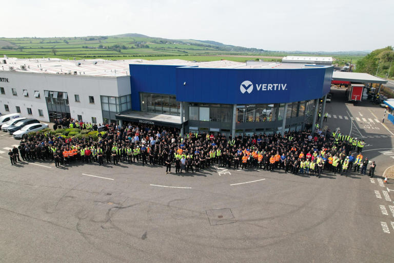 vertiv-announce-hundreds-of-new-jobs-in-derry-and-donegal-through-expansion