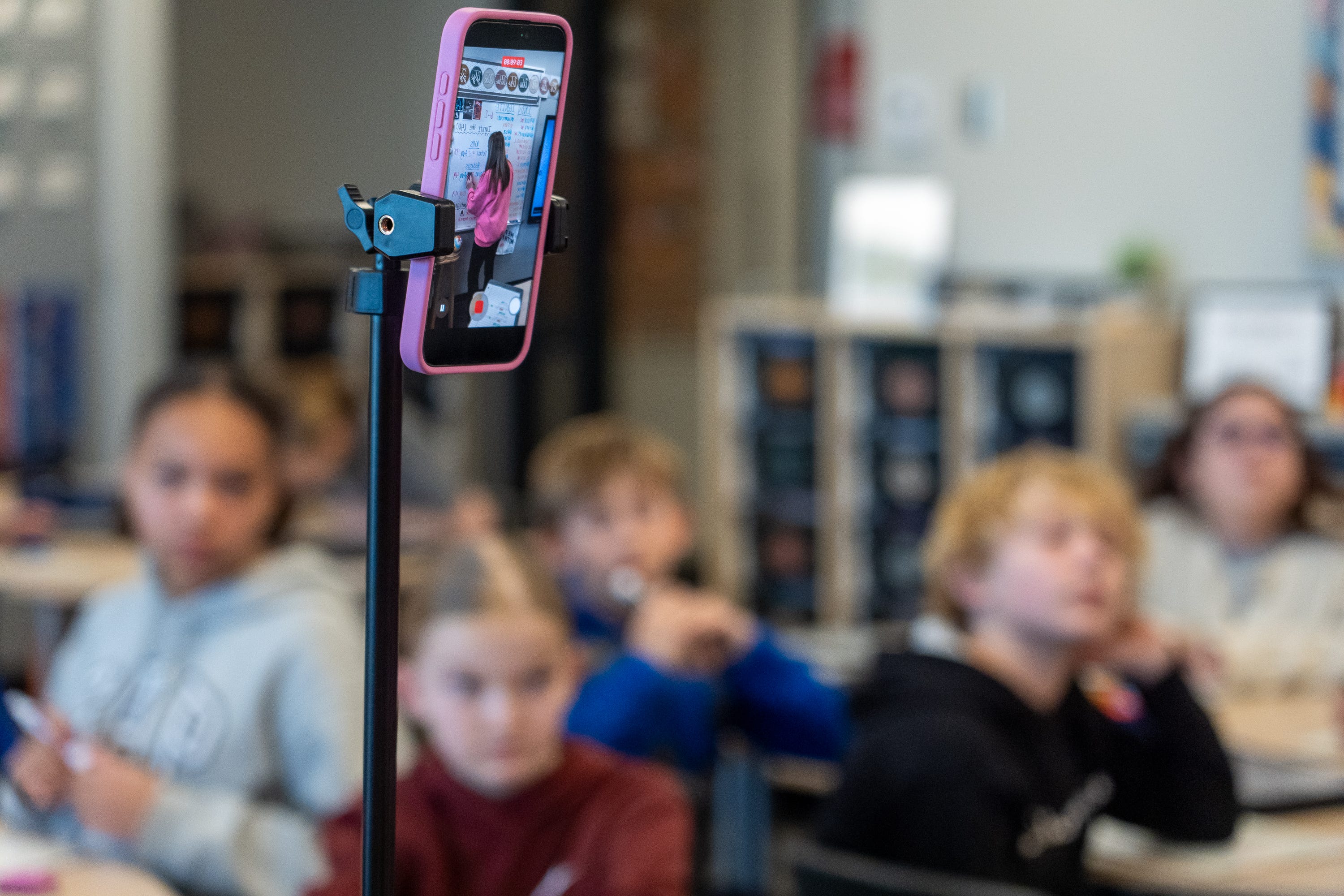 Indiana teacher goes 'kinda viral' on TikTok using NFL, sports-themed ...