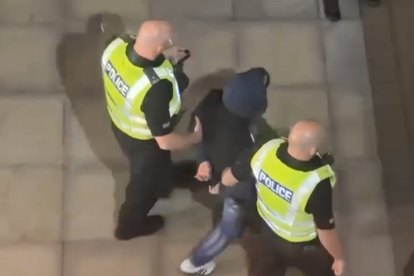 Man arrested by police at Dunfermline tower block after slashing