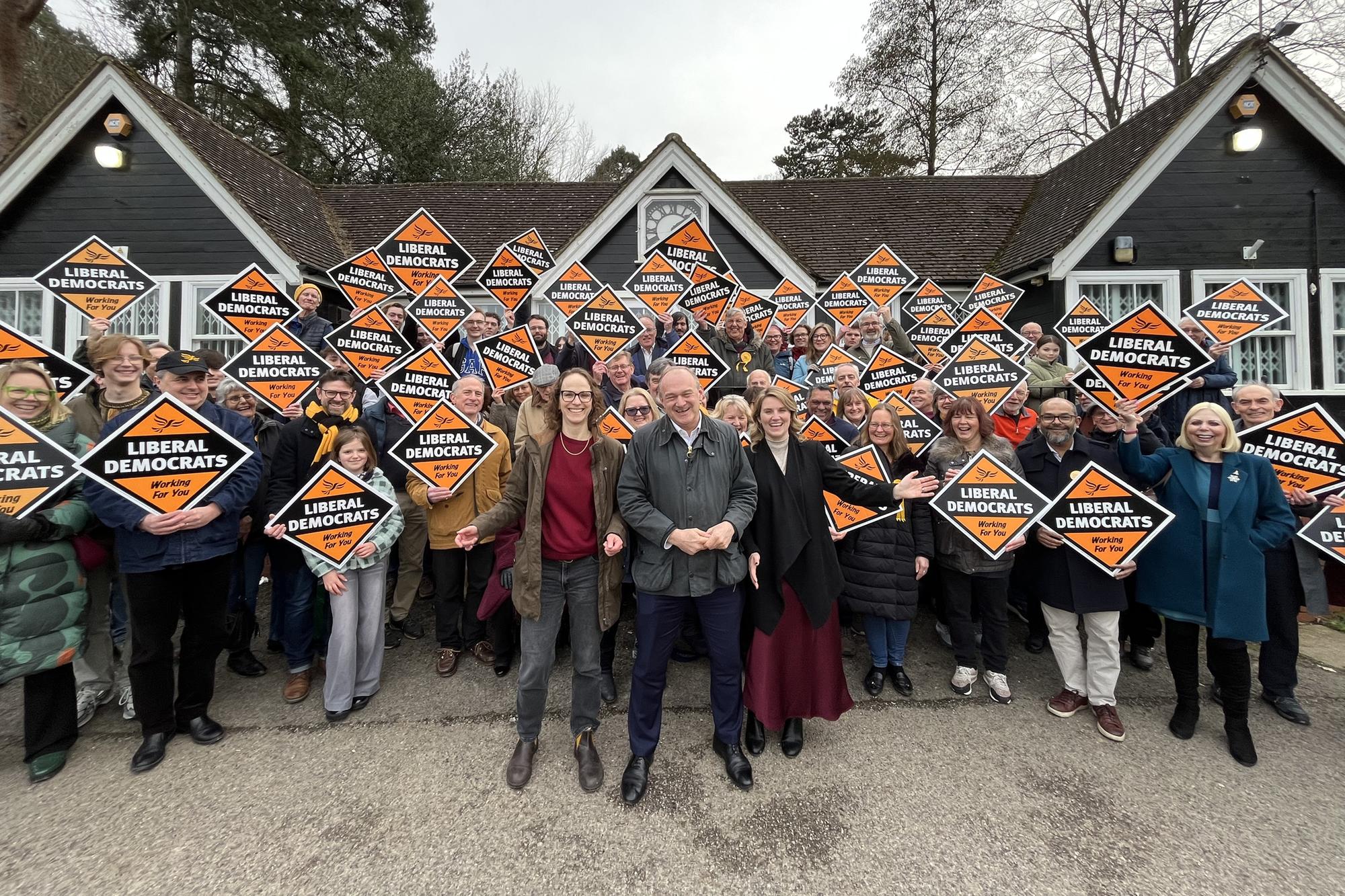 Ed Davey vows to ‘paint Sussex bright Lib Dem orange’ in local elections